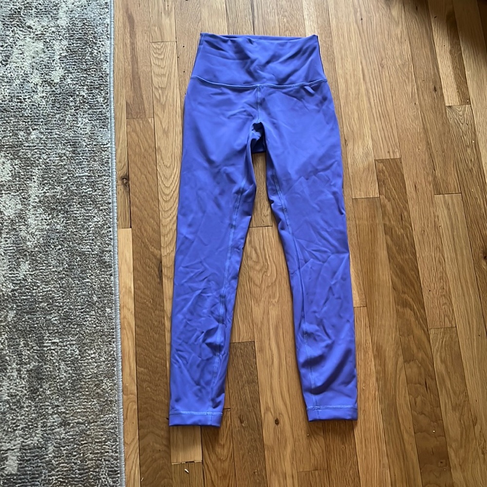 Lululemon Wunder Train size 4